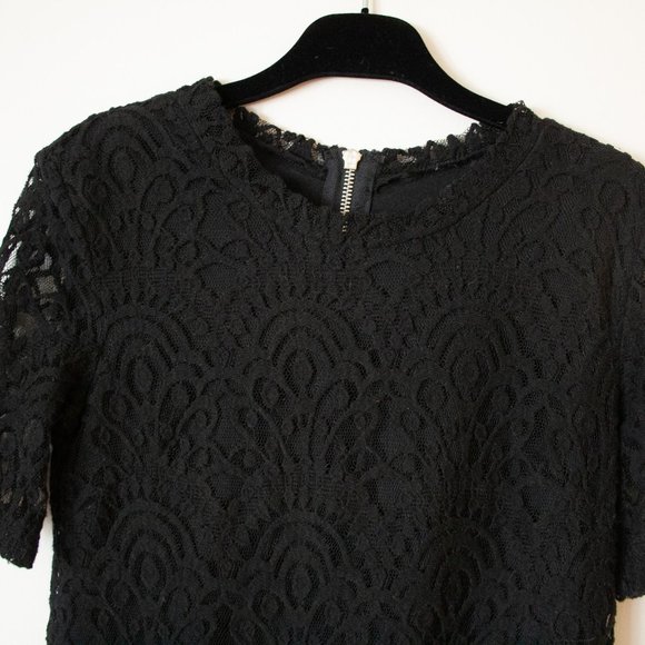 LITTLE BLACK DRESS LACE CROCHET - Small - Picture 3 of 8